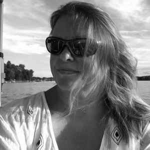 Meet your Posher, Stacy